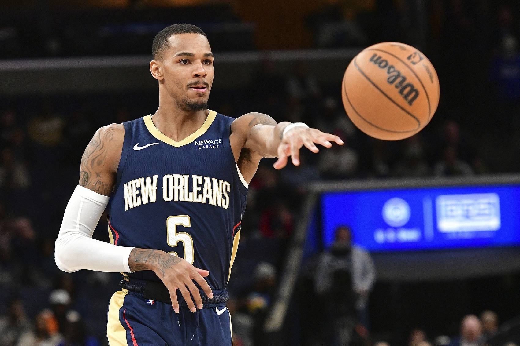 数据与地位 数据与地位